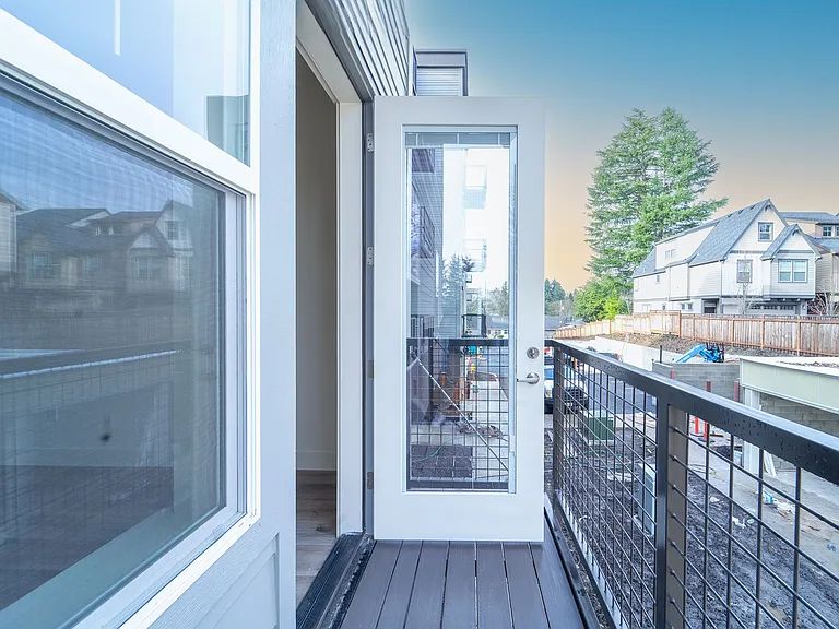 Capitol Hill Apartments — Photo 40