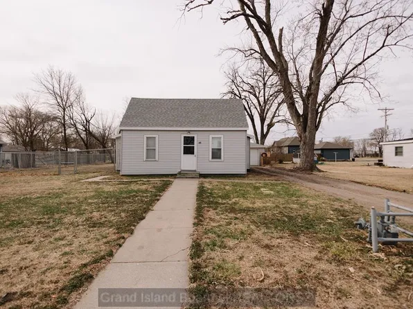 415 W 10th St, Wood River, NE 68883