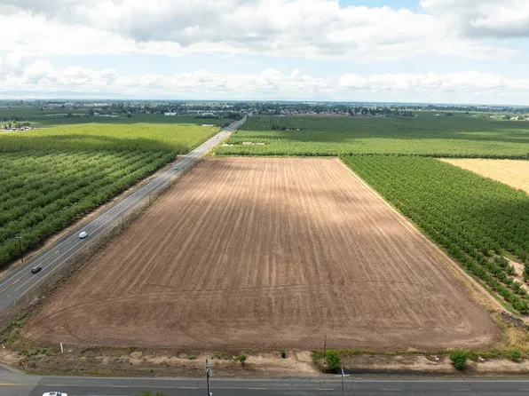 18305 S Steinegul Rd, Escalon, CA 95320