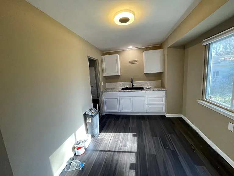 2322 Hosmer St — Photo 3