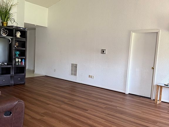 4th image of 8113 Maple Stream Ln
