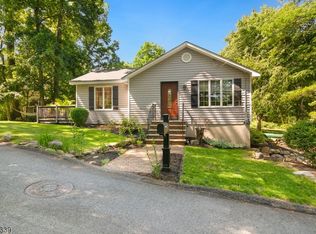 17 Rockaway Ave, Denville, NJ 07834