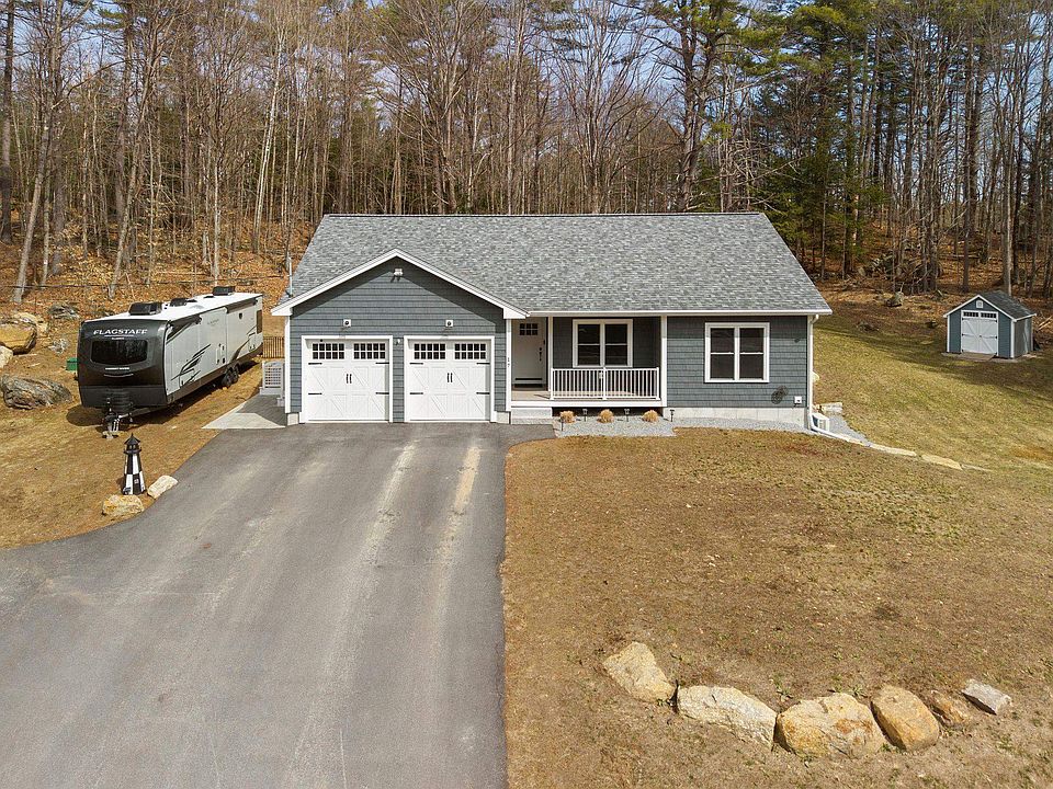 1st image of 17 Fairgrounds Road