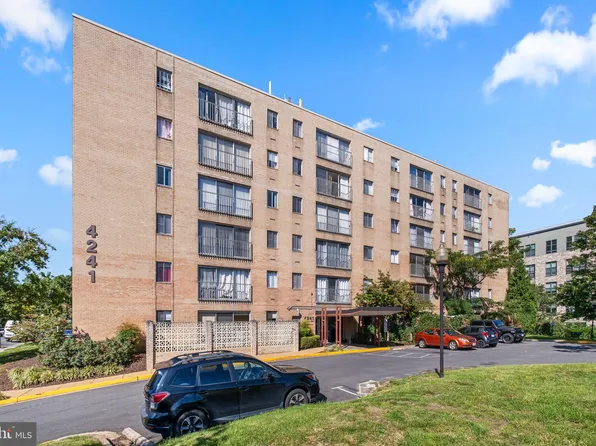 4241 Columbia Pike APT 305, Arlington, VA 22204