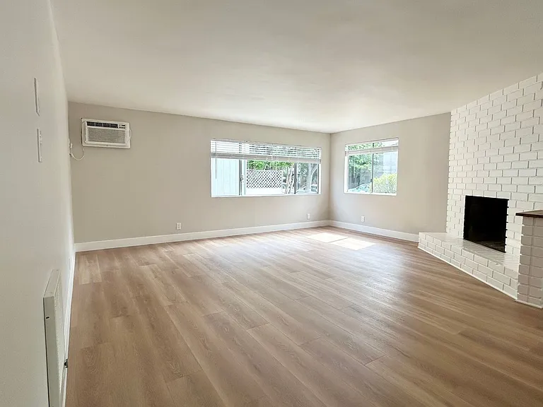 370 Obispo Ave Long Beach, CA 90814 — Photo 6