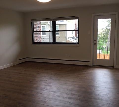 3rd image of 540 W Sedgwick St APT 4B