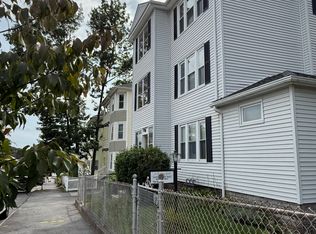 236 Pilgrim Ave, Worcester, MA 01604