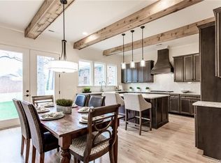 423 Greystone Rd, Charlotte, NC 28209