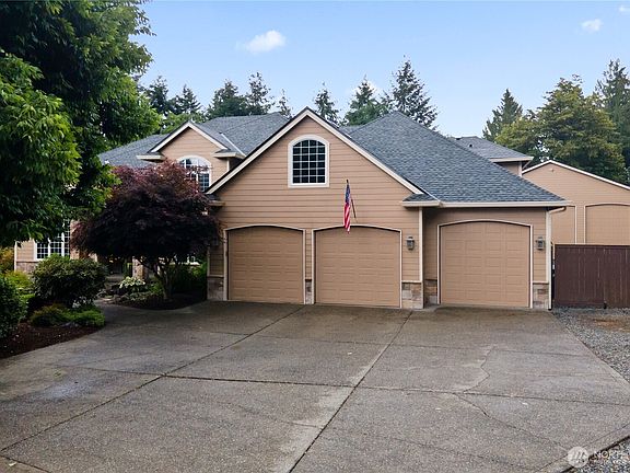 3rd image of 15827 33rd Avenue Ct E