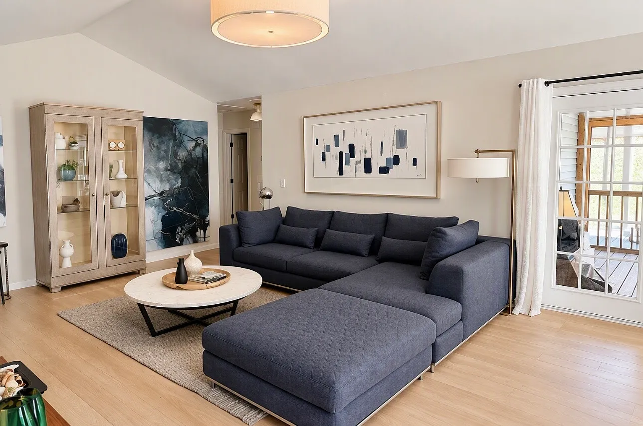 3 bed, 1345 sqft, $3,000 — Photo 3