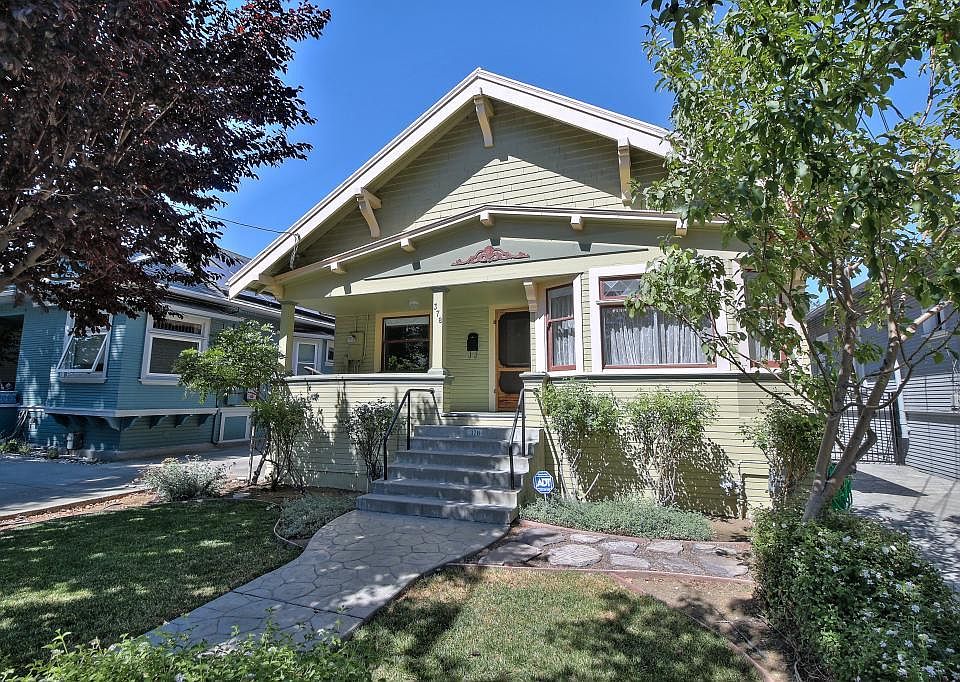 1st image of 378 Gifford Ave