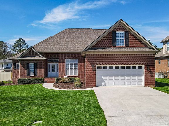 2nd image of 5667 Avenwood Cir NW