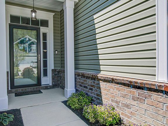 3rd image of 234 Basket Grass Ln