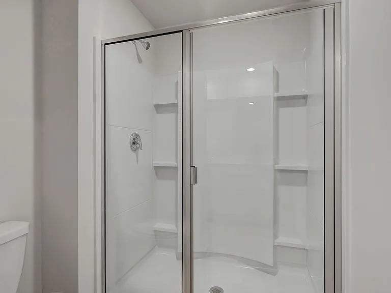 720 Emerson Ln — Photo 12