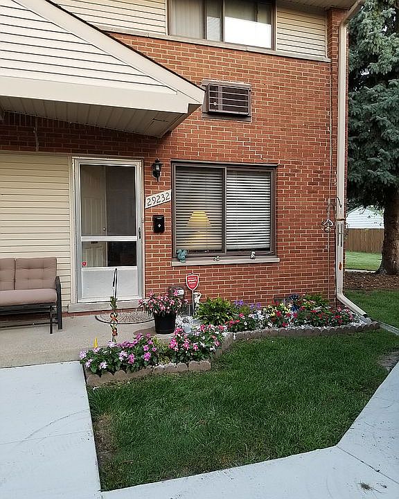1st image of 29232 Tessmer Ct #1