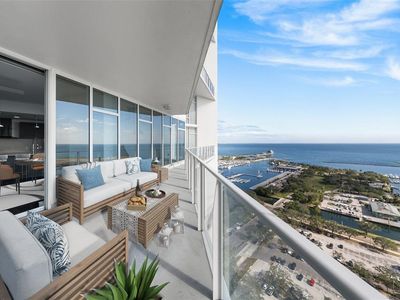 175 1st St S STE 2707, Saint Petersburg, FL, 33701