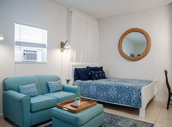 4th image of 6426 S Adelia Ave