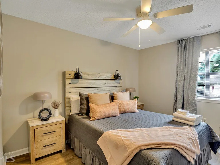 2025 Winsburg Dr NW — Photo 16