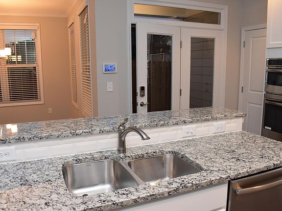 2nd image of 118 Mint Ave #C