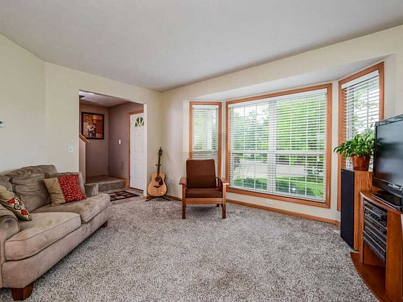 5th image of 5580 E De Blaay Ct SE