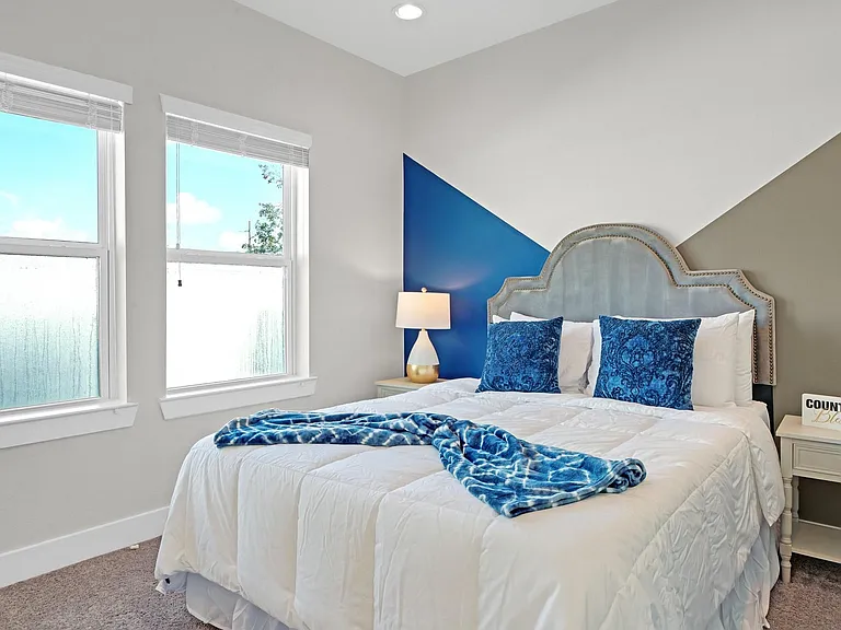 2712 Nagle St — Photo 37