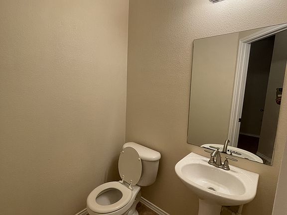 3rd image of 10810 Mathom Lndg APT 2