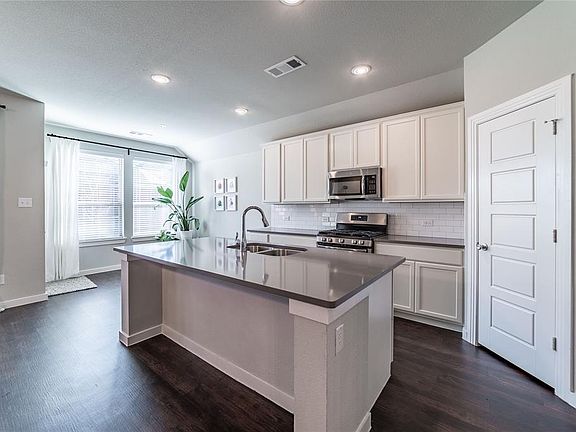 3rd image of 2012 Prestige Cove Ct