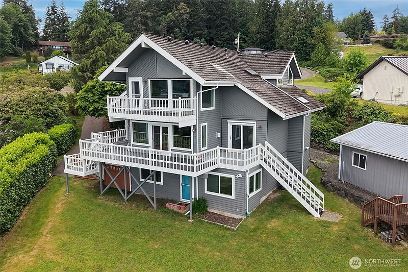 2nd image of 2653 NE Fern Glen Road