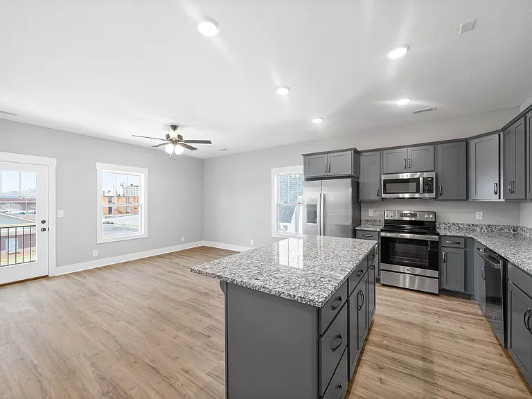 330 Academy Ave #X6 — Photo 1