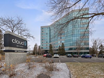 5601 Smetana Dr UNIT 301, Minnetonka, MN, 55343