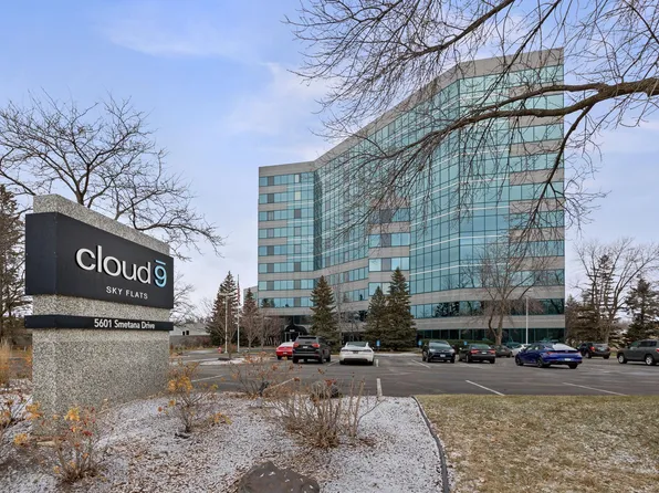 5601 Smetana Dr Unit 301, Minnetonka, MN 55343