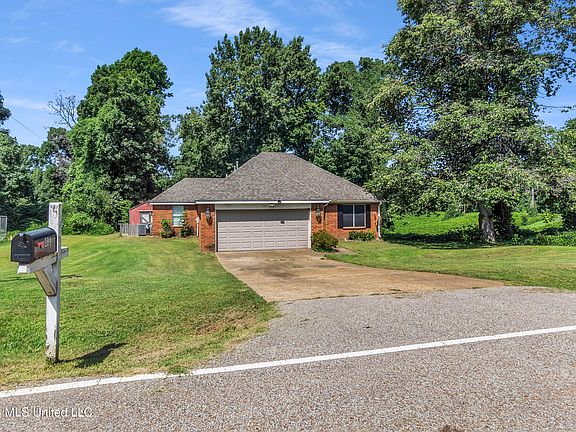 2nd image of 209 American River Dr