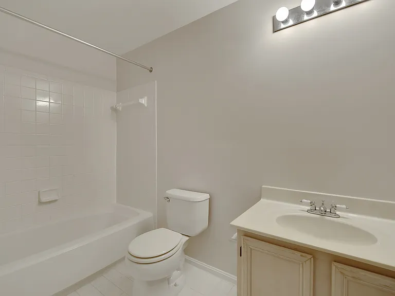 15305 Diamond Cove Ter #7-B — Photo 21