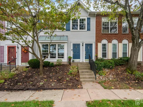 58 Edward Dr, Franklin Park, NJ 08823