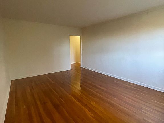 2nd image of 13528 77th Ave #16E