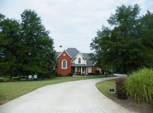155 Lake Lucinda Dr, Covington, GA 30016