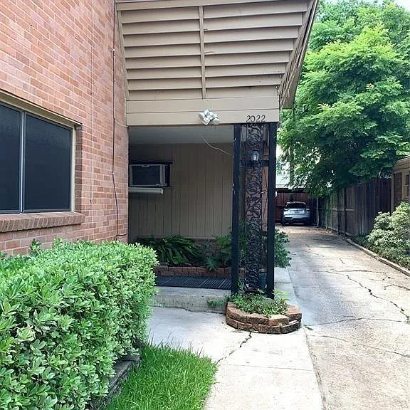 2022 Branard St #3 — Photo 2