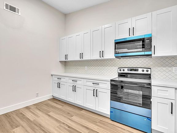 5th image of 6014 NW 78th Way