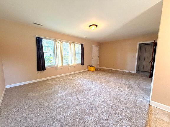 4th image of 639A Windermere Blvd