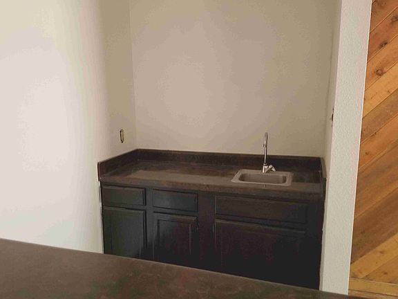 3rd image of 1110 Ashdale Dr
