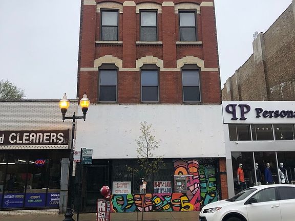 4th image of 1438 N Milwaukee Ave #42