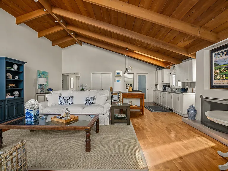 2122 Paseo Dorado — Photo 5