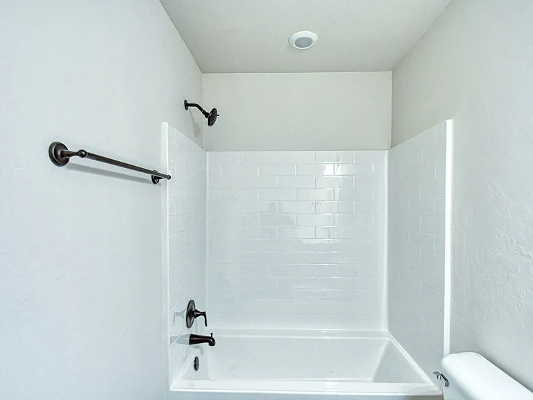 928 Varenna Ct — Photo 22