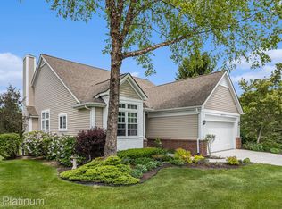 4977 Northfield Dr #49, Howell, MI