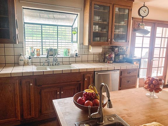 2nd image of 355 Clarke Ln
