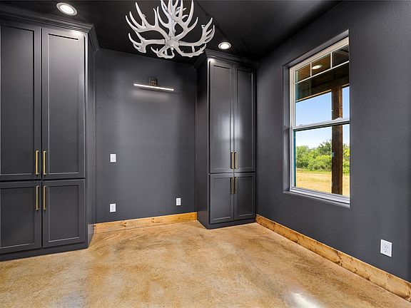 4th image of 333 County Road 430