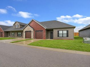 3782 High Pointe Ln, Newburgh, IN 47630