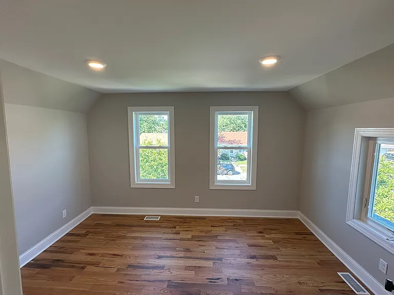 623 Tremont St #B — Photo 9