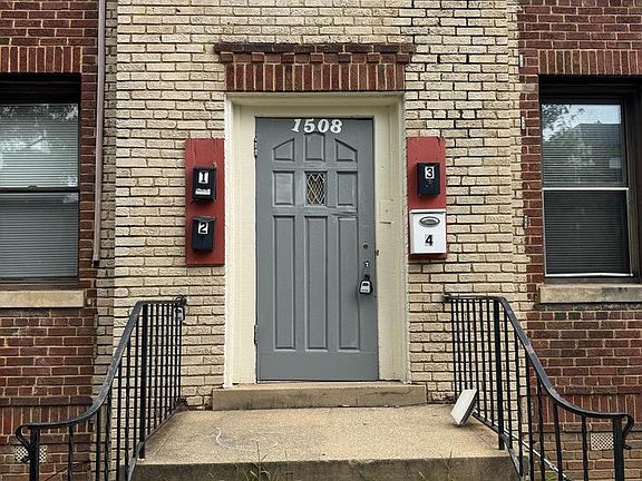 2nd image of 1508 Neal St NE