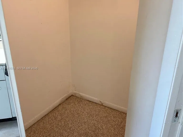 2255 SE 27th Dr #102 — Photo 8
